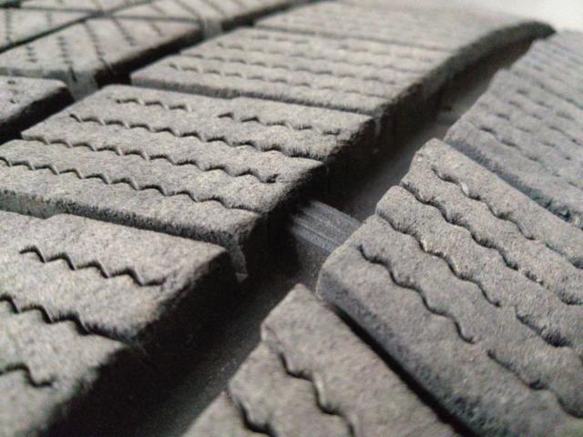 【BRIDGESTONE】BLIZZAK VRX3 245/45R18