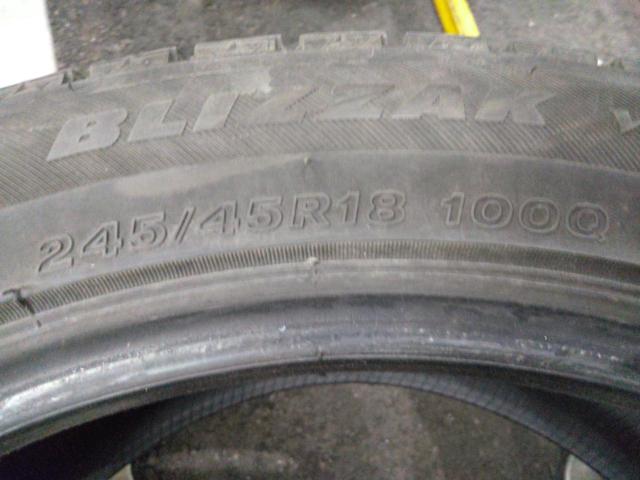 【BRIDGESTONE】BLIZZAK VRX3 245/45R18