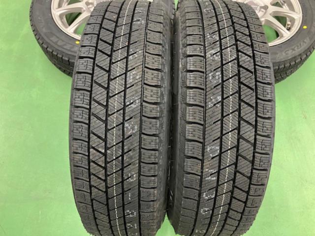 BRIDGESTONE ECO
FORME
SE-23 + BRIDGESTONE
BLIZZAK
VRX3
165 / 65R14