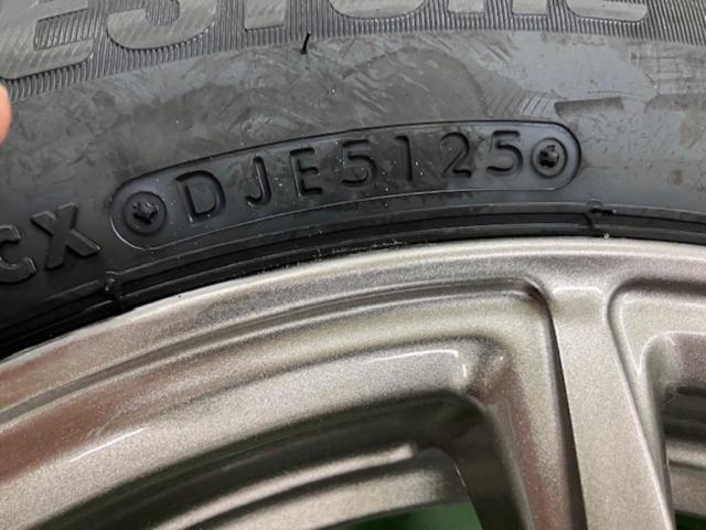 BRIDGESTONE ECO
FORME
SE-23 + BRIDGESTONE
BLIZZAK
VRX3
165 / 65R14