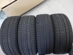 PIRELLI ICEZERO ASIMMETRICO 225/45R18 2025年製造