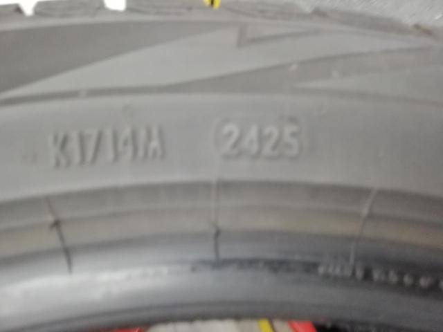 PIRELLI ICEZERO ASIMMETRICO 225/45R18 2025年製造