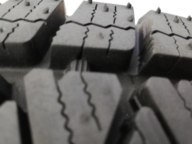 BRANDALE-LINE
Spoke wheels
+
BRIDGESTONE DM-V3
225 / 65R17
Manufactured in 2024