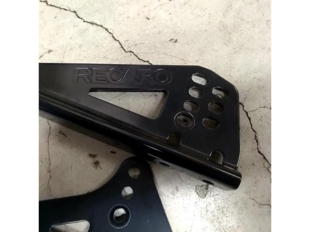 【RECARO】サイドアダプター