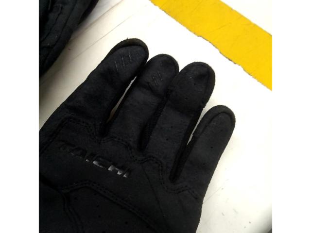 RSTaichiRST444
Velocity mesh glove
Size
L size