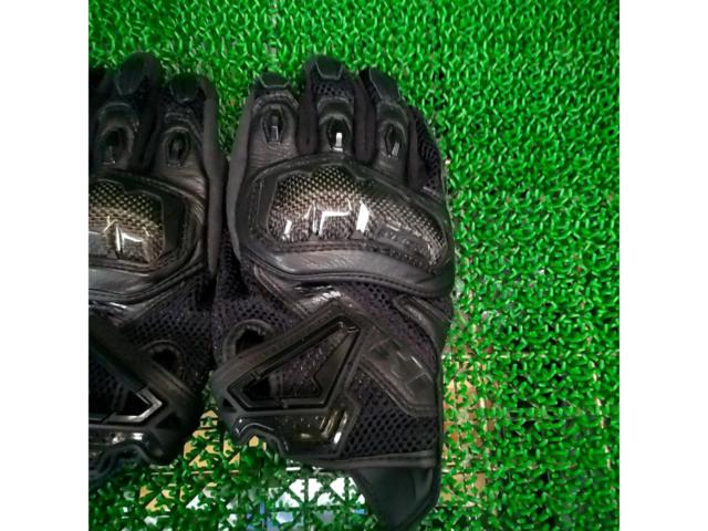 RSTaichi
WRX
PRO Air Gloves
M size
RST465