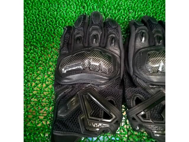 RSTaichi
WRX
PRO Air Gloves
M size
RST465