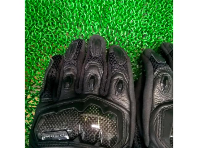 RSTaichi
WRX
PRO Air Gloves
M size
RST465