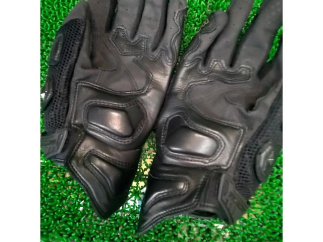 RSTaichi
WRX
PRO Air Gloves
M size
RST465