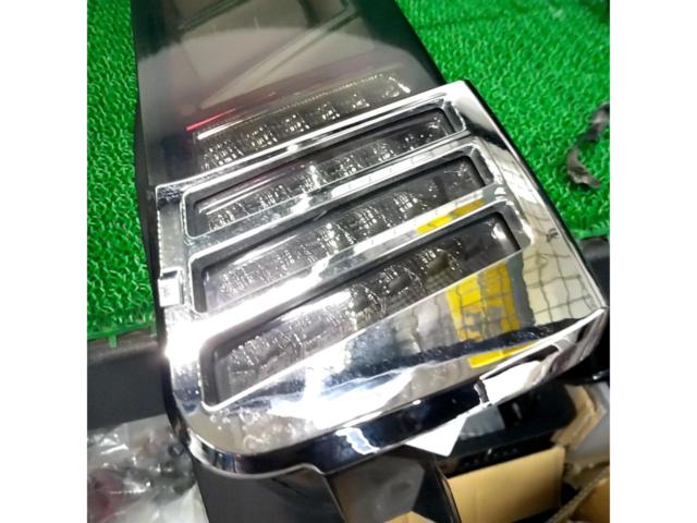 【Valenti】ジュエルLEDテールランプ ULTRA 80系ノア ヴォクシー エスクァイア