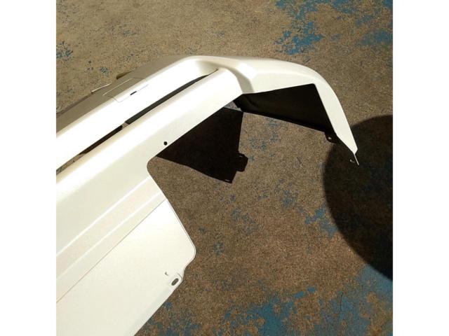 【トヨタ純正】200系ハイエース 純正フロントバンパー