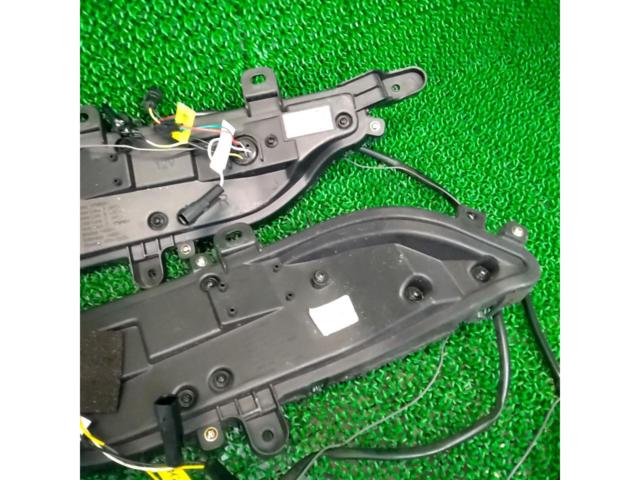 ワケアリ【SHINIG PARTS】80系ハリアー スモークLEDデイライト 左右セット