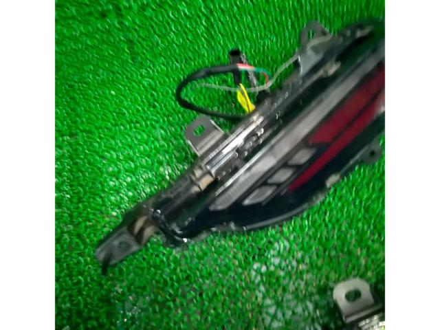 ワケアリ【SHINIG PARTS】80系ハリアー スモークLEDデイライト 左右セット