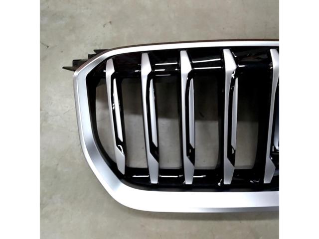 BMW X1 U11/12純正フロントグリル