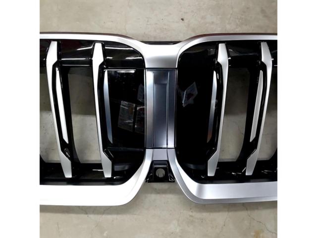 BMW X1 U11/12純正フロントグリル