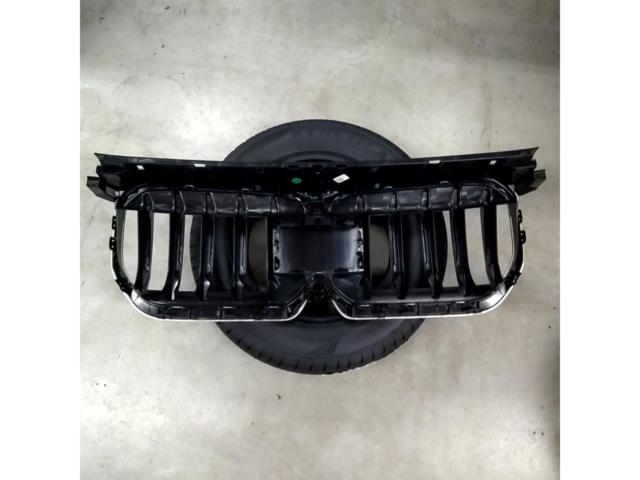 BMW X1 U11/12純正フロントグリル