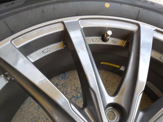 【BRIDGESTONE(ブリヂストン)】BALMINUM(バルミナ) LS10+【BRIDGESTONE】BLIZZAK WZ-1 225/60R18