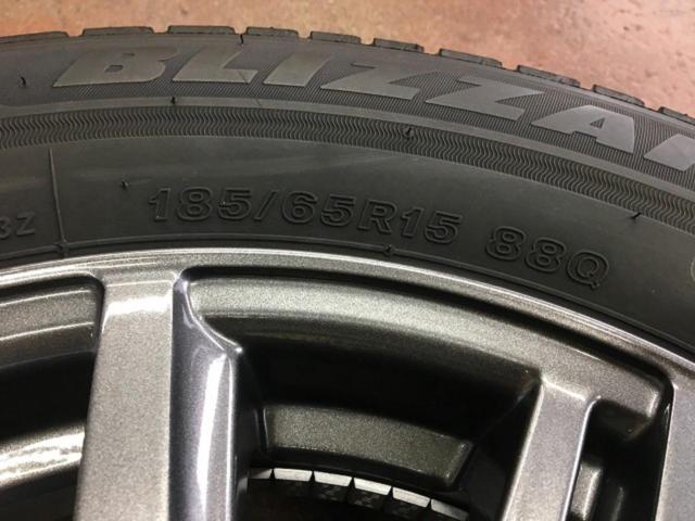 【BRIDGESTONE(ブリヂストン)】BALMINUM(バルミナ) BR10+【BRIDGESTONE】BLIZZAK VRX3 185/60-15 4本セット