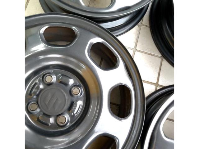 スタッドレス用に!! 【スズキ純正】 MR31S/ハスラー純正スチールホイール
