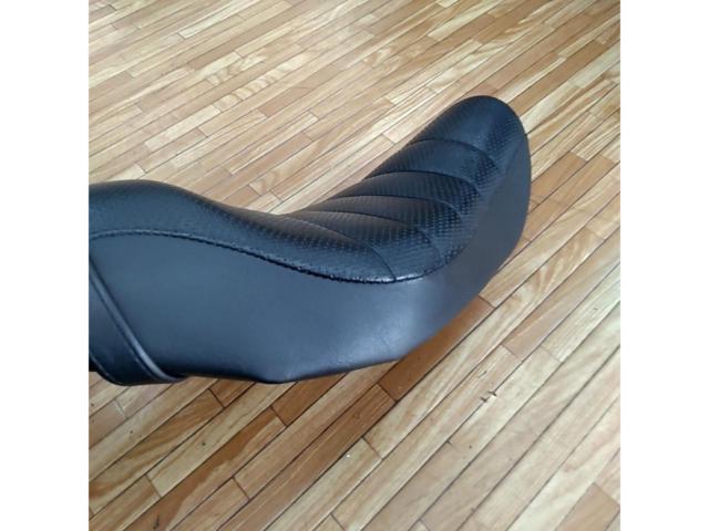 程度良好!! 【Harley-Davidson】 スポーツスターXL883R純正シート