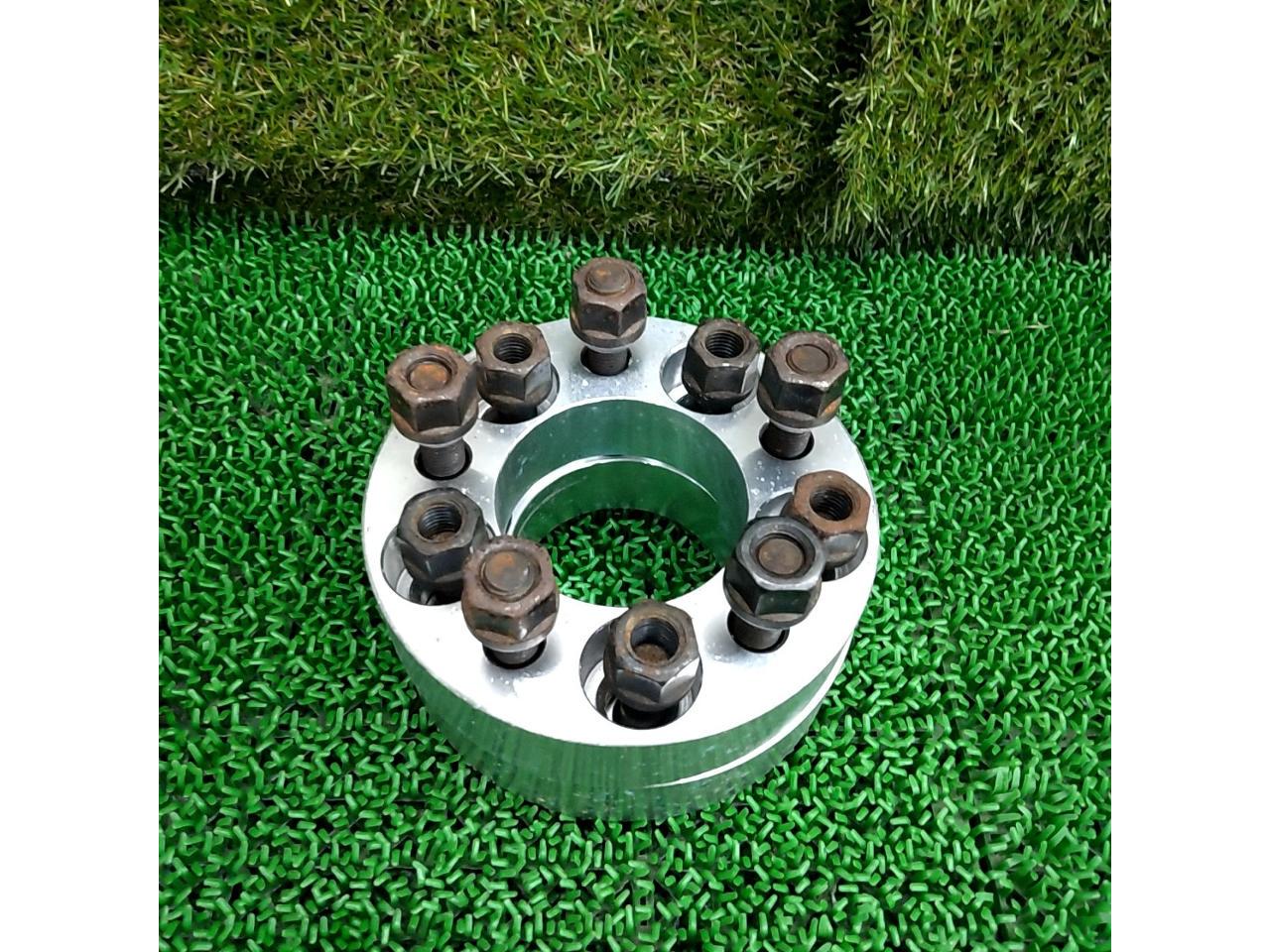 Reason for sale, manufacturer unknown.
Wide tread spacer