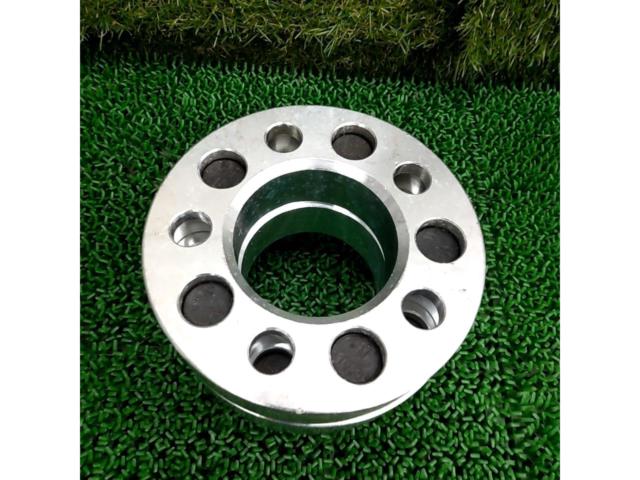Reason for sale, manufacturer unknown.
Wide tread spacer