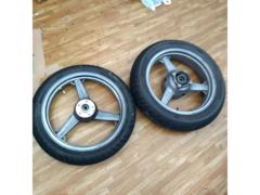 KAWASAKI ゼファーχ純正ホイール 前後セット