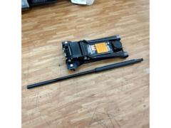 For DIY enthusiasts!!
EMERSON
Lowdown garage jack
T83508