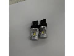 【CAR-MATE】 GIGA LEDバルブ T20シングル ピンチ部違い