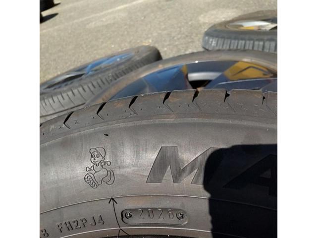 1本【MAXTREK】 MAXIMUS M2 195/60R17