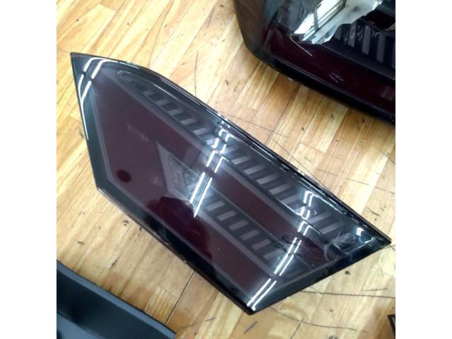 大幅値下げ!!カムリ!! 【HMT】 フルLEDスモークテールレンズ シーケンシャルウインカー