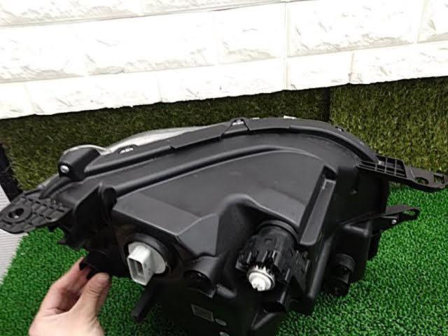 さらに大幅値下げ!! 【ホンダ純正(HONDA)】 JF3・JF4/N-BOX純正助手席側LEDヘッドライト