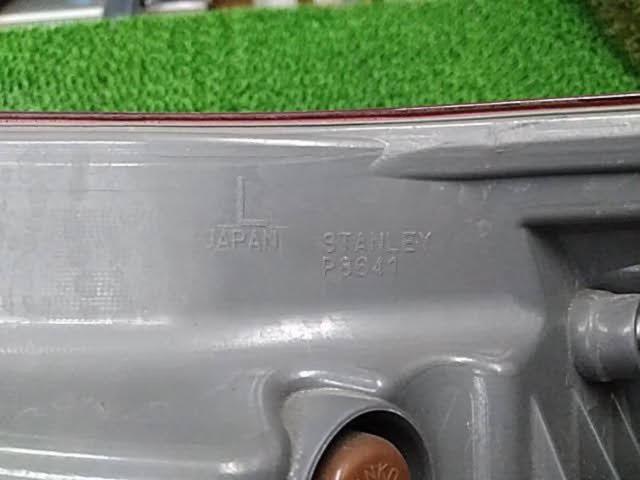 最終大幅値下げ!! 【日産純正(NISSAN)】 Y51/フーガ前期純正助手席外側テールレンズ