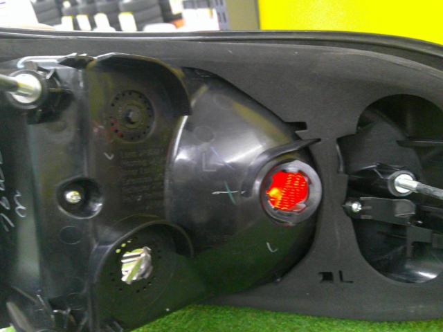 トヨタ FJクルーザー純正テールレンズ