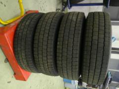 DUNLOP WINTERMAXX LV01