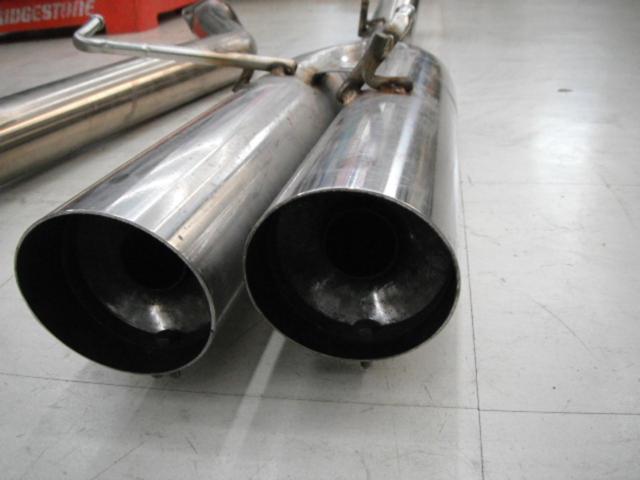 Unknown Manufacturer
Dual out straight muffler