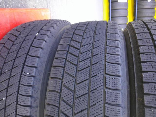 BRIDGESTONE
BLIZZAK
VRX3
Tires only sold