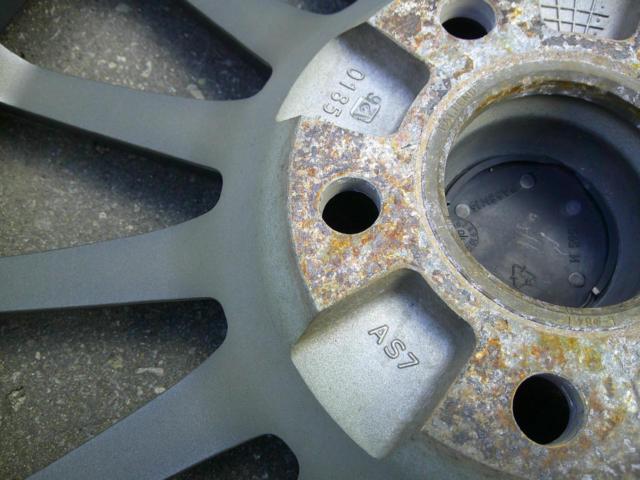 OZ
RACING
SUPERTURISMO
LM
[This is the sale of the wheel only]