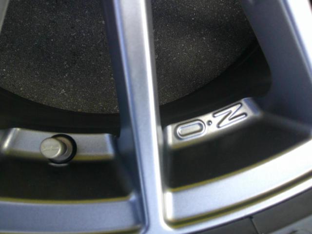 OZ
RACING
SUPERTURISMO
LM
[This is the sale of the wheel only]