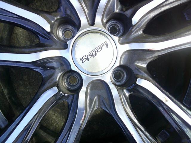 DUNLOP
Lofida
KJ5
[This is the sale of the wheel only]