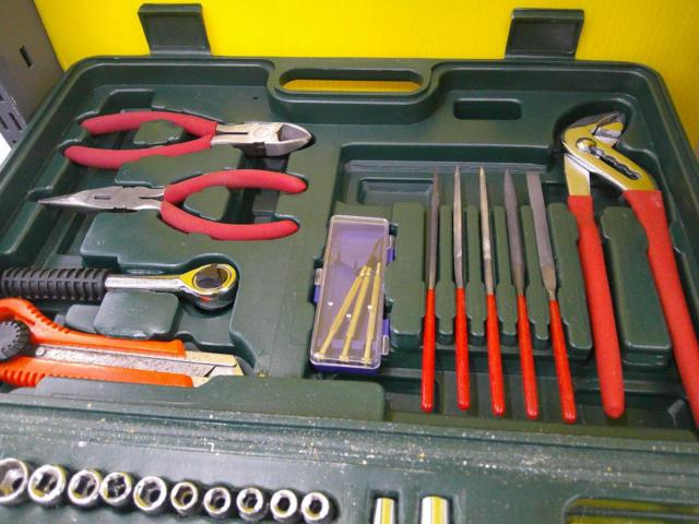HOMETOOL
DDR-58
AC Driver Drill
Tool set