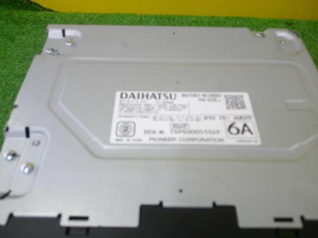 DAIHATSU genuine
PVH-8398
Display audio