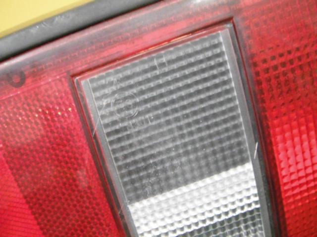 トヨタ カローラレビン/AE86/3ドア/前期 純正テールレンズ