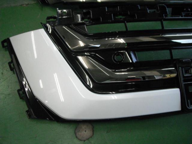 MODELLISTA フロントグリル