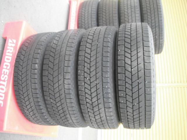 BRIDGESTONE BLIZZAK VRX3 + ECO FORME SE-20