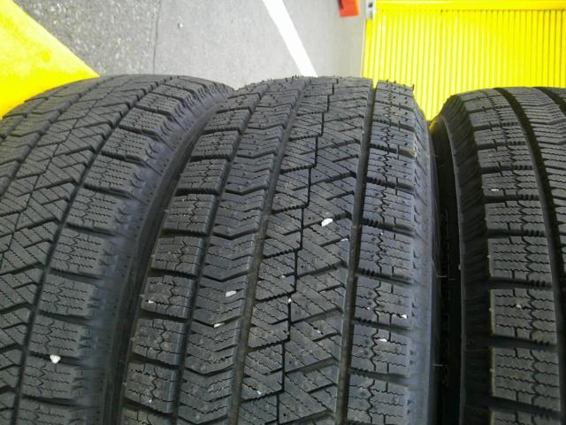 BRIDGESTONE BLIZZAK VRX2 + weds Fang VS5