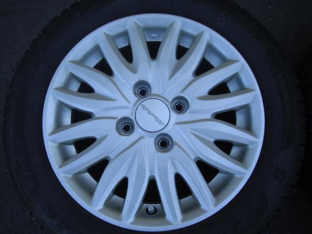 BRIDGESTONE BLIZZAK VRX2 + Modulo ME-009