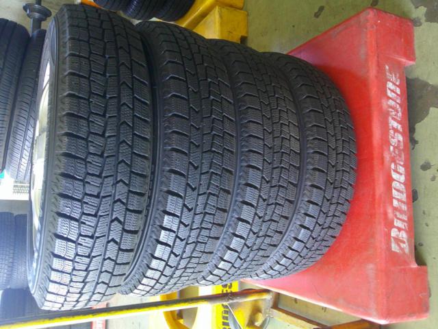 B倉庫 DUNLOP WINTERMAXX WM02 + DUNLOP Violento IS