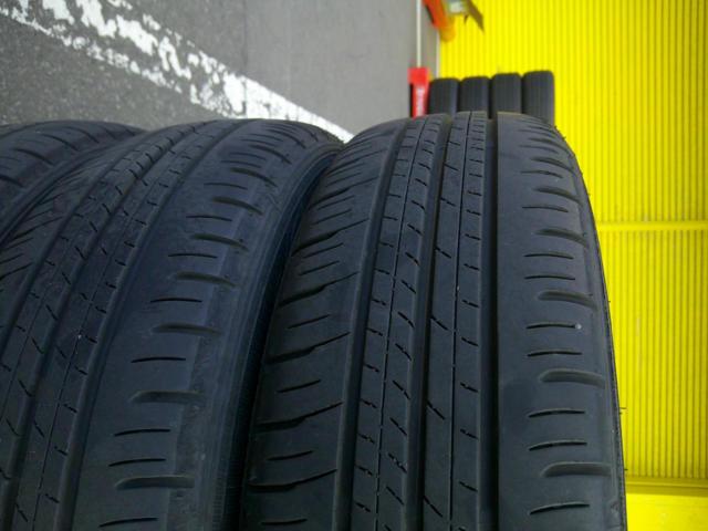 Nissan
Days original wheel
+ DUNLOP
ENASAVE
EC300 +