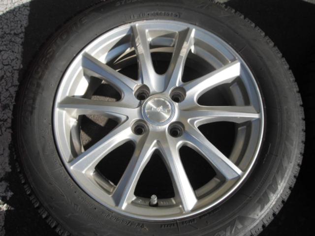 BRIDGESTONE BLIZZAK VRX2 + BRIDGESTONE LANX L5